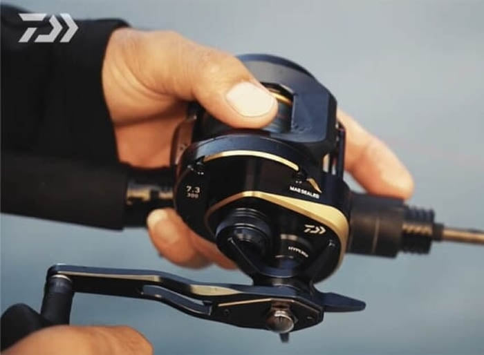 PRICE w/o GST) - DAIWA REEL - SALTIGA 300 ( L , H , HL ) (2025